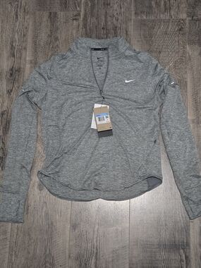Nike Women’s Heather Grey Long Sleeve Dri-FIT Pullover